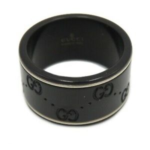 Gucci
18K White Gold ICON Synthetic Corundum Wide Band